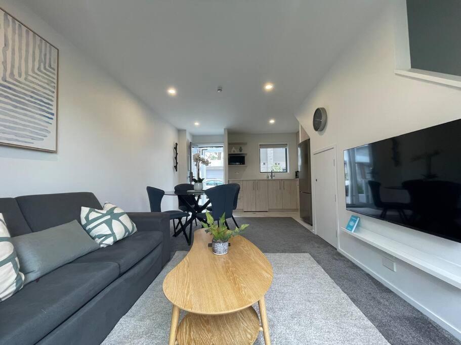 Villa Parkside Retreat - 3 Beds -Sleeps 6 Near Westfield Christchurch Exterior foto